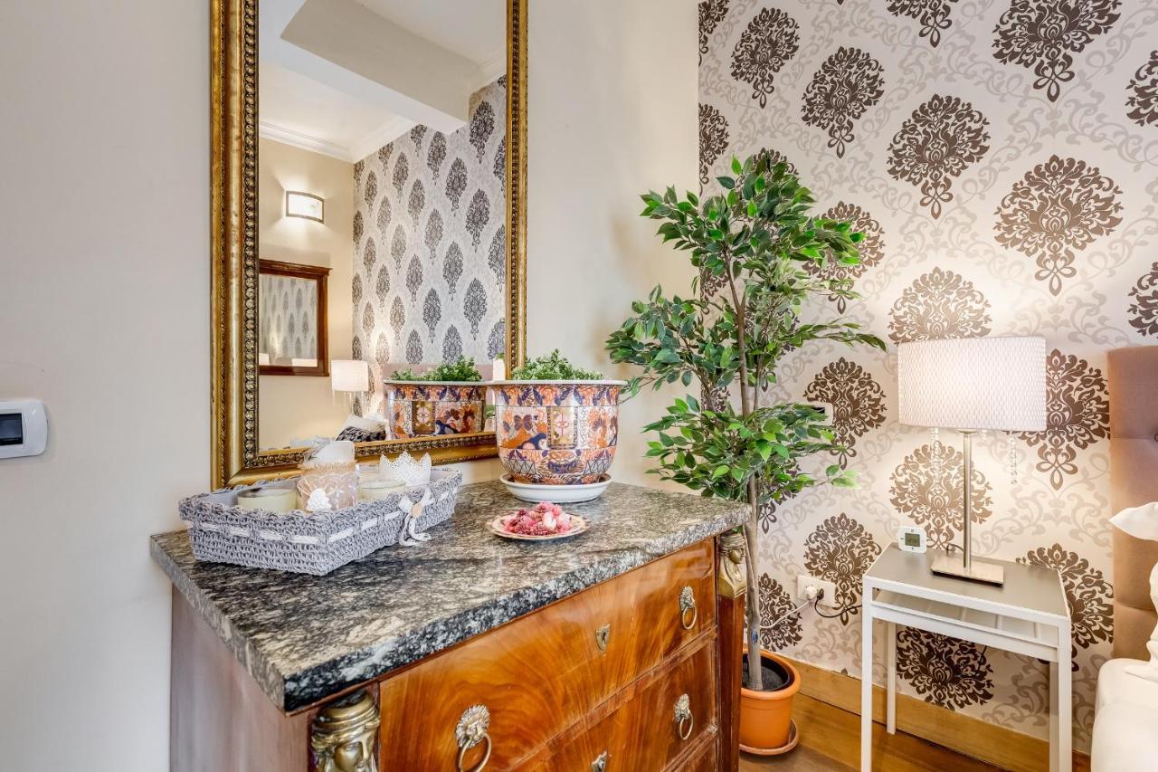 Piazza Di Spagna Fantastic Apartment โรม ภายนอก รูปภาพ
